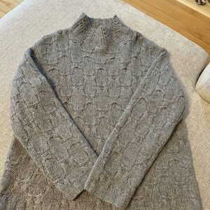 Women’s Gray Turtleneck Knit Cashmere Sweater